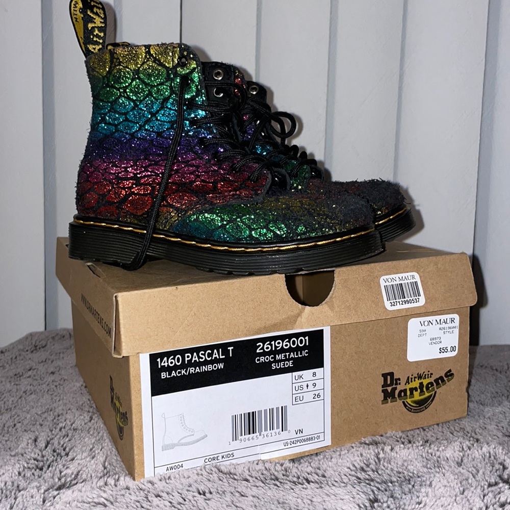 Dr. Martens Airwair Metallic Suede toddler